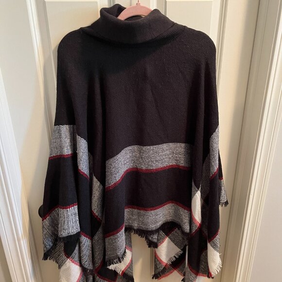 Ellie and Kate Poncho - Picture 3 of 6